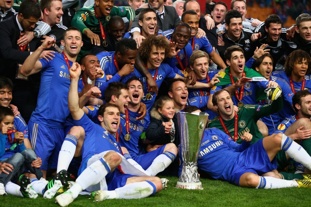 Chelsea comemora título da Liga Europa. Sucesso no campo e nas redes sociais