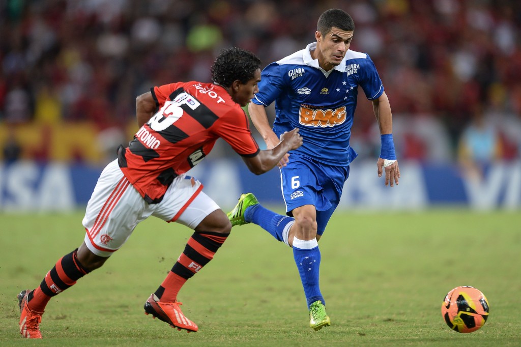 Cruzeiro e Flamengo devem avançar na Libertadores