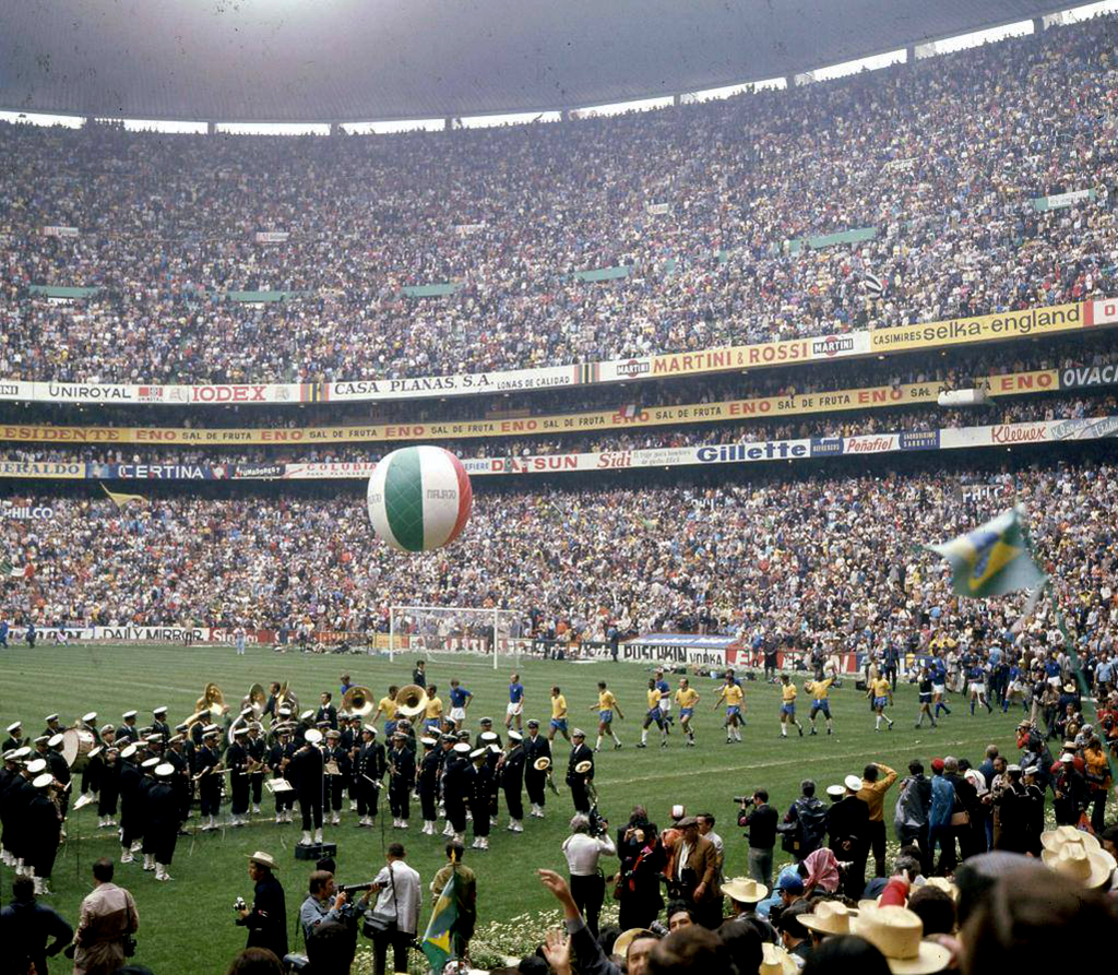1970 - Estádio Azteca: final entre Brasil e Itália