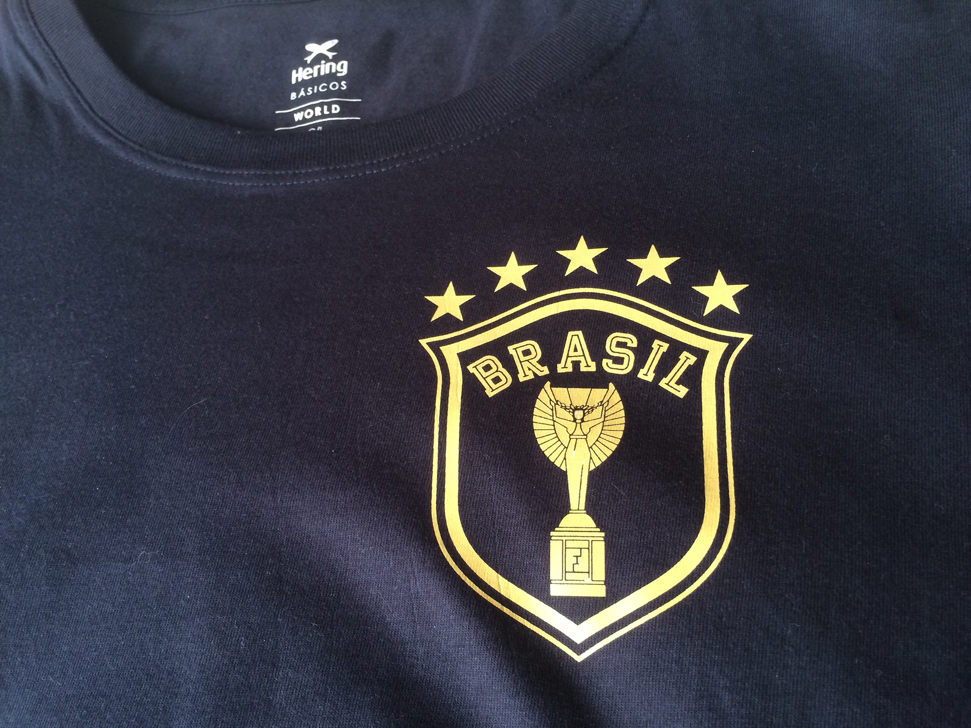 Camisas personalizadas com o escudo #OficialéaPaixão